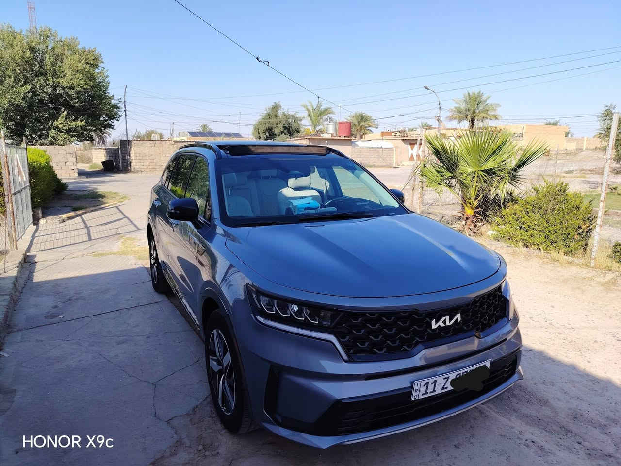 🚘✨ للبيع كيا سورينتو2023 ✨🚘
✅وارد امريكي

🔹 المعلومات الأساسية:

▪️ الموديل: كيا سورنتو 2023
▪️ المحرك: 2.5 بنزين – 4 سلندر  
▪️ الدفع: رباعي AWD
▪️ المقاعد: جلد – 7 راكب
▪️ حادثها  بابين جهة السائق وخلف السائق 
▪️ بدون دواخل بدون اريباك سليم
    المسافة المقطوعة 46.5 كم
    صور الحادث مرفق 

⭐ المواصفات:

✅ سقف بانوراما
✅ 3 صفوف مقاعد
✅ مقاعد كهربائية ومدفأة
✅ شاشة وبصمة ومفتاح ذكي
✅ تشغيل عن بُعد
✅ كاميرا خلفية وحساسات
✅ رادار ومراقبة النقطة العمياء
✅ مثبت سرعة
✅ تحذير مغادرة المسار
✅ نظام صوت Bose
✅ تكييف أوتوماتيك
✅ مصابيح LED وكشافات ضباب
✅ مانع انزلاق وثبات إلكتروني
✅ فرامل توقف إلكترونية
✅ حساسات ضغط الإطارات
✅ أوضاع قيادة متعددة
✅ تحكم بالنزول من المنحدرات
✅ تحكم صوتي ونظام حماية من السرقة وحماية الاطفال

📍 الموقع: إلانبار
💰 السعر: 230 $ 
📞 الاتصال ع الوتساب ***********
  رجاء اذا ما تشتري لا تعلق ولا تخابر؟
