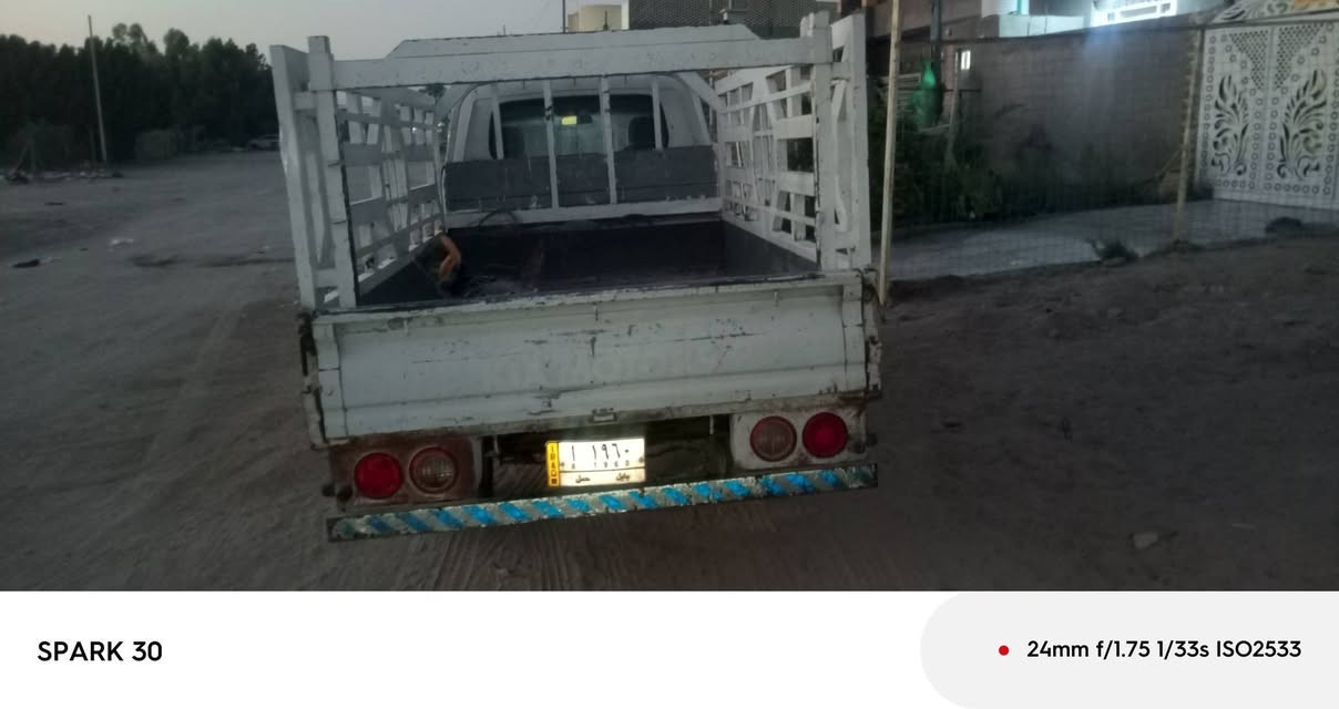 كيا حمل 2700 موديل 2006 للبيع اتصل السياره نضيفه ***********
