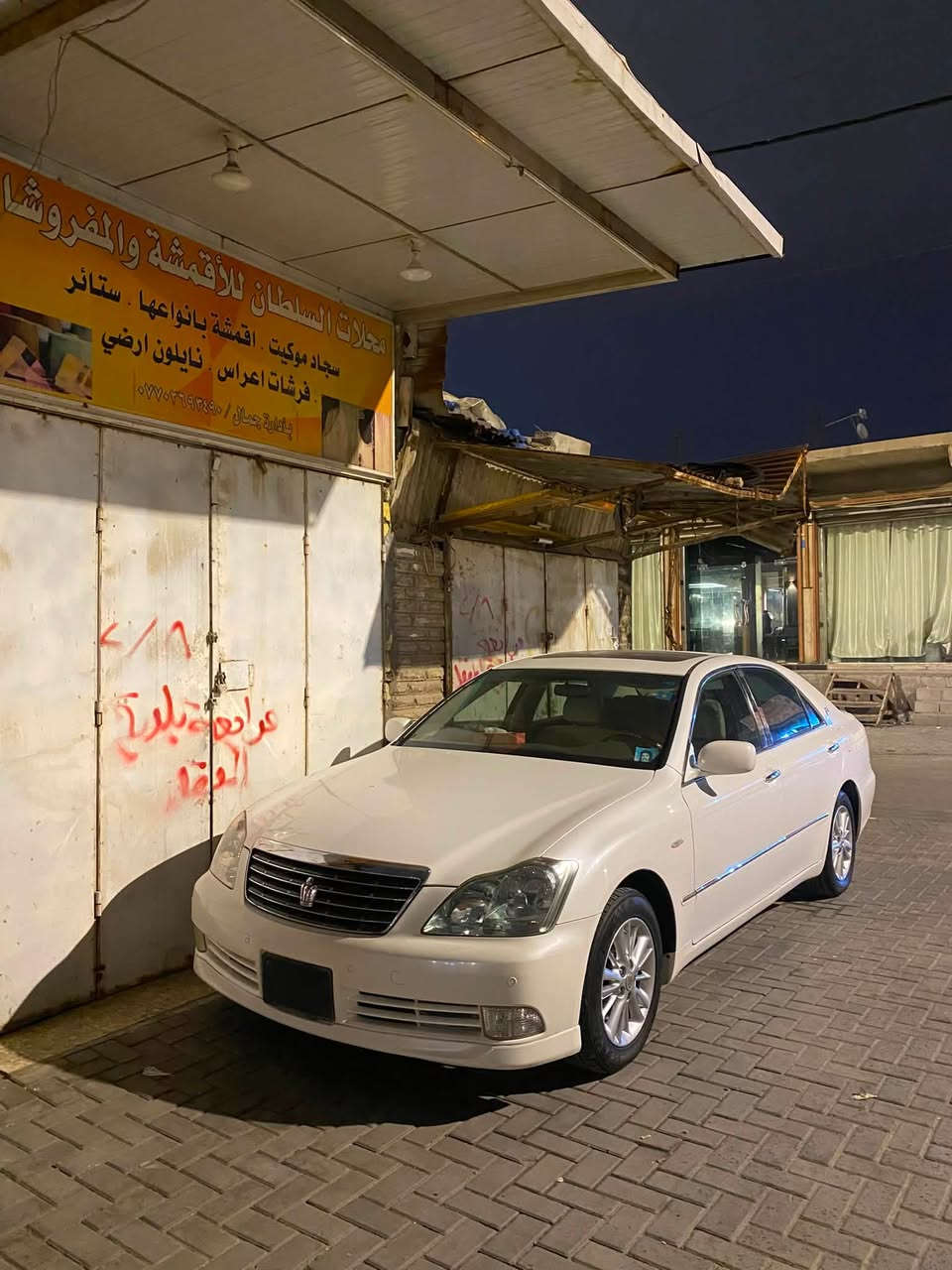 سلام عليكم
سياره شاهينه 2004
مسجله رقم بصره بسمنه تحويل ثاني يوم
لسياره نضيفه جاهزه تبريد حداديه مكينه كير كامله 
دكمتين شاصي82 لسياره فتحه لمكينه 6
بصمه بعد معروفه مواصفاته ....
مكانه بصره 
للتواصل ..***********

السعر 170وبيه مجال
