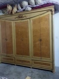 غرفة نوم • للبيع