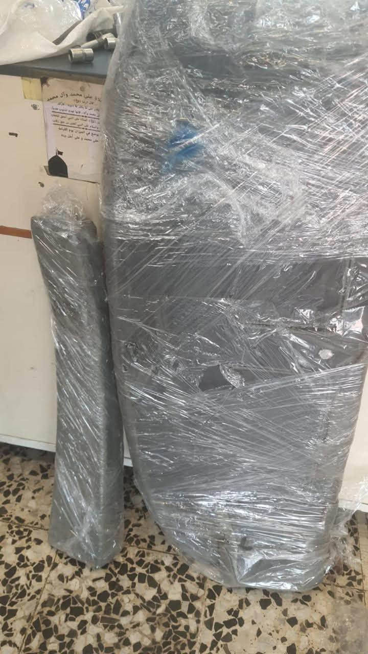 من رخصت الادمن
غرفة كاملة جامبو لون رصاصي جلد جديدة السعر 15 ورقة الاتصال ***********
