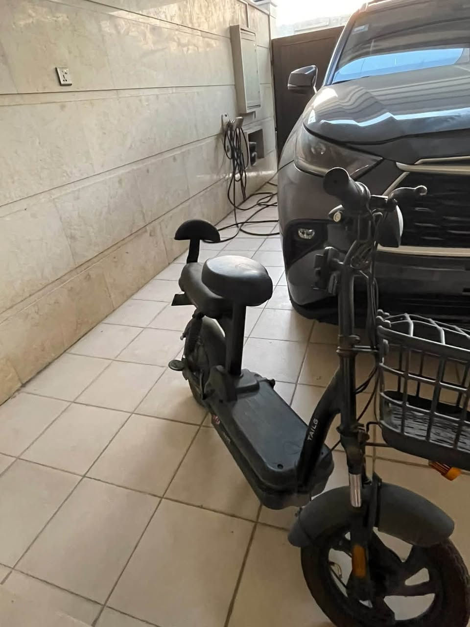 السلام عليكم دراجه شحن ياديا دراجه نضيفه
حيل فجه طفت ماعرف شبيها 
للبيع معروضه 350
للتواصل ***********
