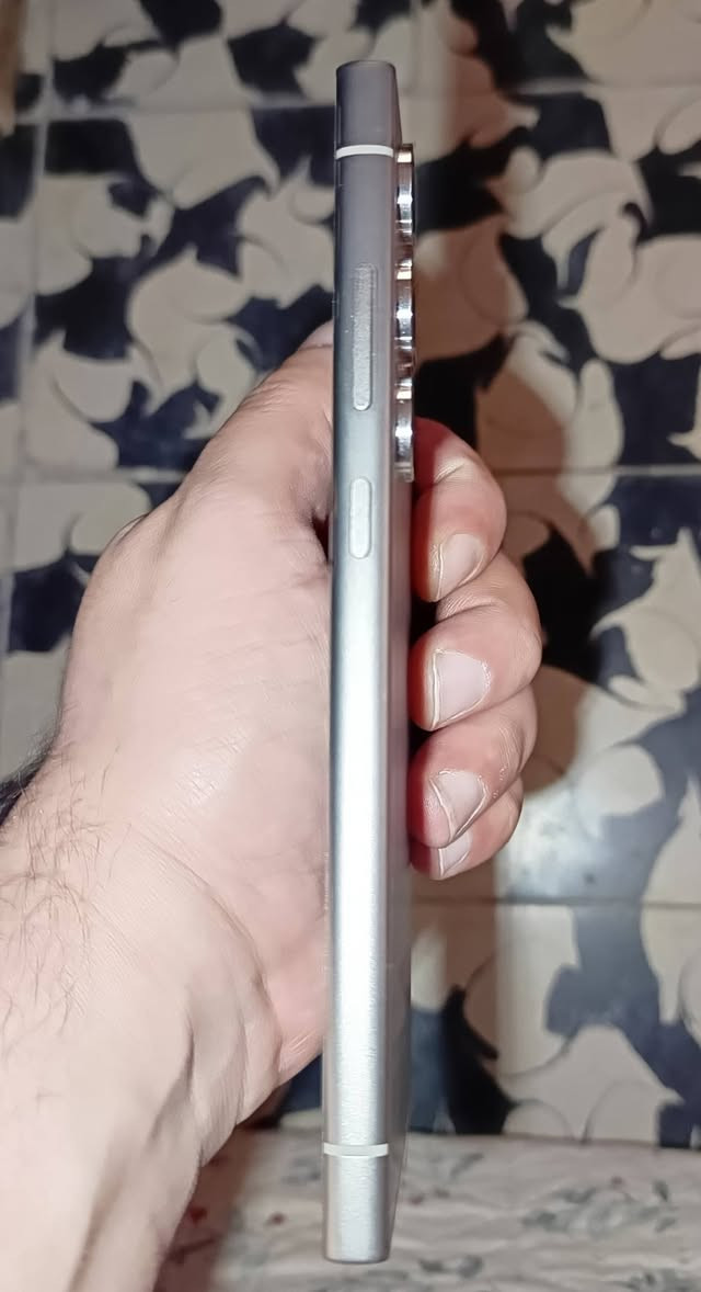 السلام عليكم
جهاز Galaxy s24 ultra للبيع

نظافه 100 %

الذاكرة 256

الجهاز بلادي مامفتوح ولامبدل بيه شي

استخدام قليل مل البيت 
ضمان شركه جبال بعد ب الضمان ماخلص 

مكاني الأيمن 

السعر على الواتساب ***********
