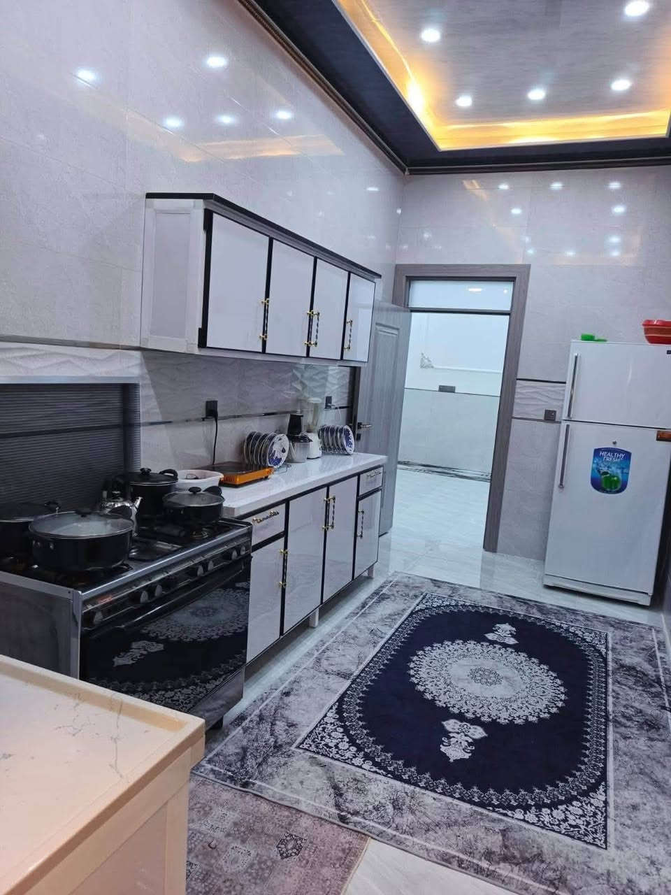 دار للبيع مساحة ١٢٥ متر  ٦.٢٥ في ٢٠ زيرو بناء ٢٠٢٦ المكان القادسية حي الكفاءات على شارع ٢٠ متر  يحتوي على غرفة مساحة ٦.٢٥ في ٤ وصاله ٦.٢٥ في ٤ ومطبخ ٢.٥ في ٥.٥ واستقبال ٦.٢٥ في ٣ ومجمع صحيات عدد ٣ وفي الطابق الثاني غرفتين وصاله السعر المطلوب ١١٥ قابل للتفاوض
هـ ***********
هـ ***********
