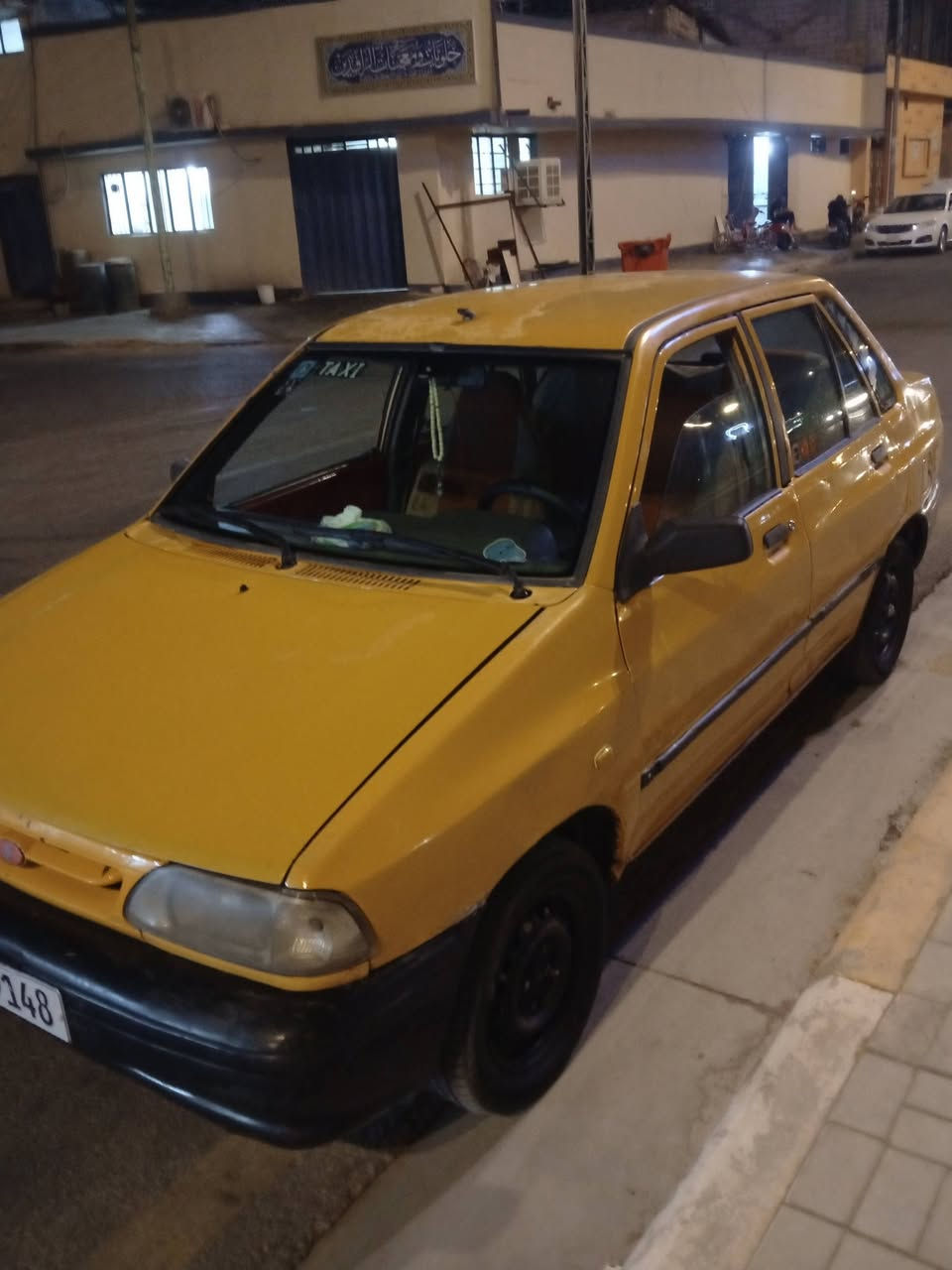 سلام عليكم سياره سايبه صفره للبيع سياره نضيفه شوفت عينك سنويه لل31رقم كربله نكليزي مصفره هيئه وغرامه مديل 2011 راعيه يريد مداور ثاني يوم سياره مكينه بيه تبخير قليل كير مكفول صدر جديد مسويله ادامه كامله باتري داينمو صدر كله جديد مكان كربلاء سعر 20وبيه مجال للشراي رقم ***********
