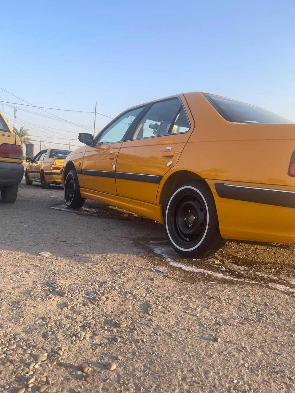 سلام عليكم بيجو بارص موديل 20حره بيها جاملغ صبغ وصندوك بارد فقط سياره خير من الله دوشمه تخم تاير تبريد ثلج مكينه لا تنقيص ولا تبخير سياره خير من الله صدر جديد تحكم ستيرن ماشيه 130 مكان بغداد رقمي ***********
وهذا واتساب ***********
