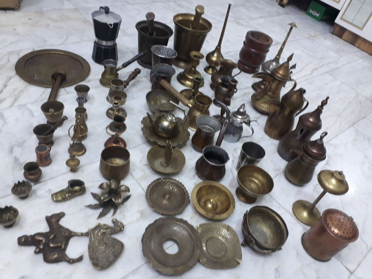 السلام عليكم اخوان عندي هاي االغراظ بيع شلع الجاد يشتري يتصل علا الرقم ***********
@
