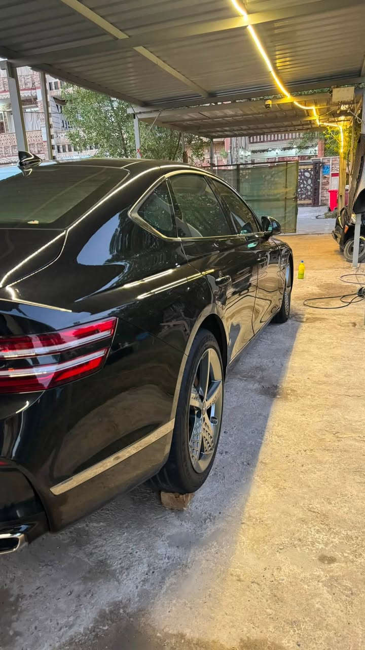 Genesis G80 2023 Sport 3.5T V6 Twin Turbo

للبيع فقط Genesis G80 2023 Sport 3.5T 🔥
شادلهة عطاس اصلي صوت رهيب 🔥

المواصفات والمحرك:
الموديل: 2023 
الفئة: G80 Sport 3.5T V6 Twin Turbo 
المحرك: 6 سلندر 3.5 لتر تون تيربو 
القوة: 375 حصان 
الكير: 8 نمر اوتوماتيك رياضي
الدفع: دفع رباعي AWD
اللون الخارجي: اسود ملكي
اللون الداخلي: احمر دايموند نابا ليذر سبورت - 
الرقم: بغداد 11 ل 66808
الداخلية: جلد احمر دايموند فئة سبورت كاملة امامي خلفي + تدفئة + تبريد
المقود: احمر رياضي + تدفئة + بادل شفت
السقف: بانوراما + ستائر شمسية
الشاشات: عداد ديجتال 12.3 + شاشة وسط 14.5 انج كبيرة
الصوت: Lexicon فخم
الكونسول: تحكم دوار للكير + شاشة مناخ خلفي
ارضيات: اصلية مكتوب Genesis
اضاءة محيطية داخلية

الخارجية:الدعاميه محدثه مال ٢٥
شباك جينيسس الكبير الماسي كروم
لايتات LED 4 خطوط توقيع جينيسس
ويلات 20 انج سبورت تو ساسز الخلفي اعرض
بصمة ابواب + تشغيل عن بعد

الحالة:
صبغ بدون اي صبغ قطع مبدله بلاديه
نظيفة جداً مثل ما واضح بالصور
الممشى: 42 الف كيلو
السياره مابيهة اي نقس تاخذهة كامله ومكفوله من كلشي
وراد امريكي حادث جاملغ وبنيد الشاصي معدل الصور مرفقه

السعر: 270 وبيهة مجال 
المكان: بغداد
للاستفسار: ***********
