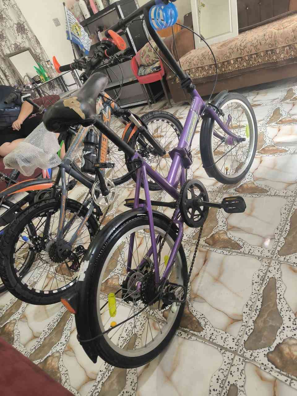 بسكلات • درجة أولى • وصول