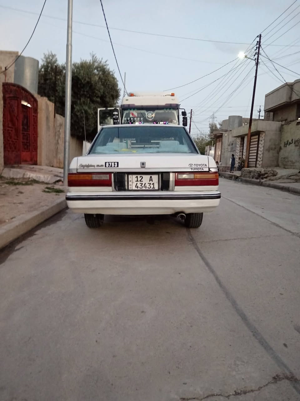 سلام عليكم سوبر موديل ٨٥ مصبوغه جمليه رقم مصطره محرك بلادي كير عادي *********** عنوان الموصل جانب الايمن
