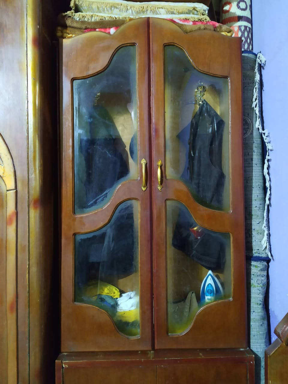 سلام عليكم 
غرفة نوم خشب صاج ام ستة للبيع 
الناصرية حي الفداء 
للتواصل بنا #واتساب***********
الخطاط ماجد سلمان
