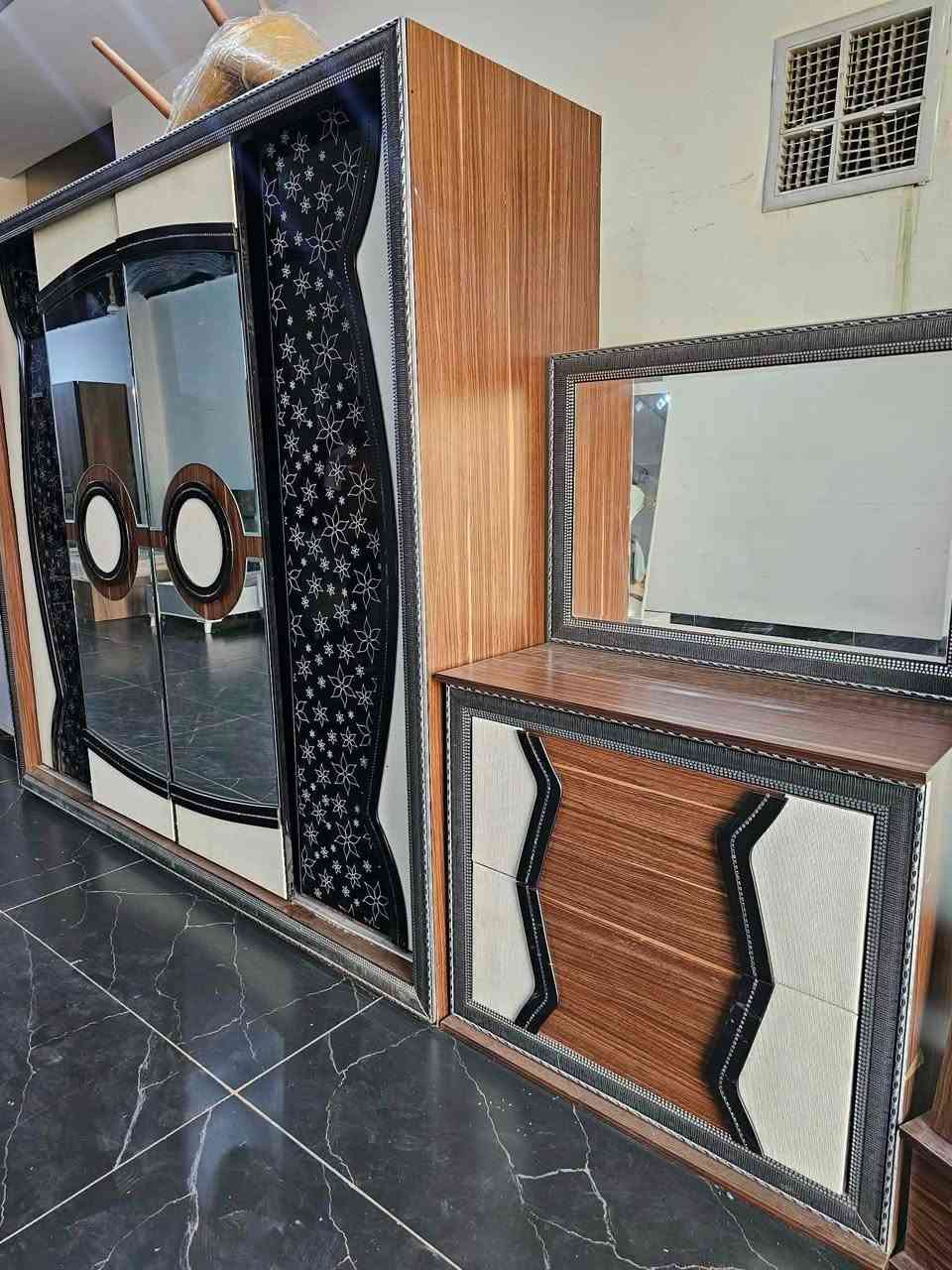 غرفة نوم تركي  نظيف للبيع 6 قطعة ‏سعر 275
واتساب (***********)
