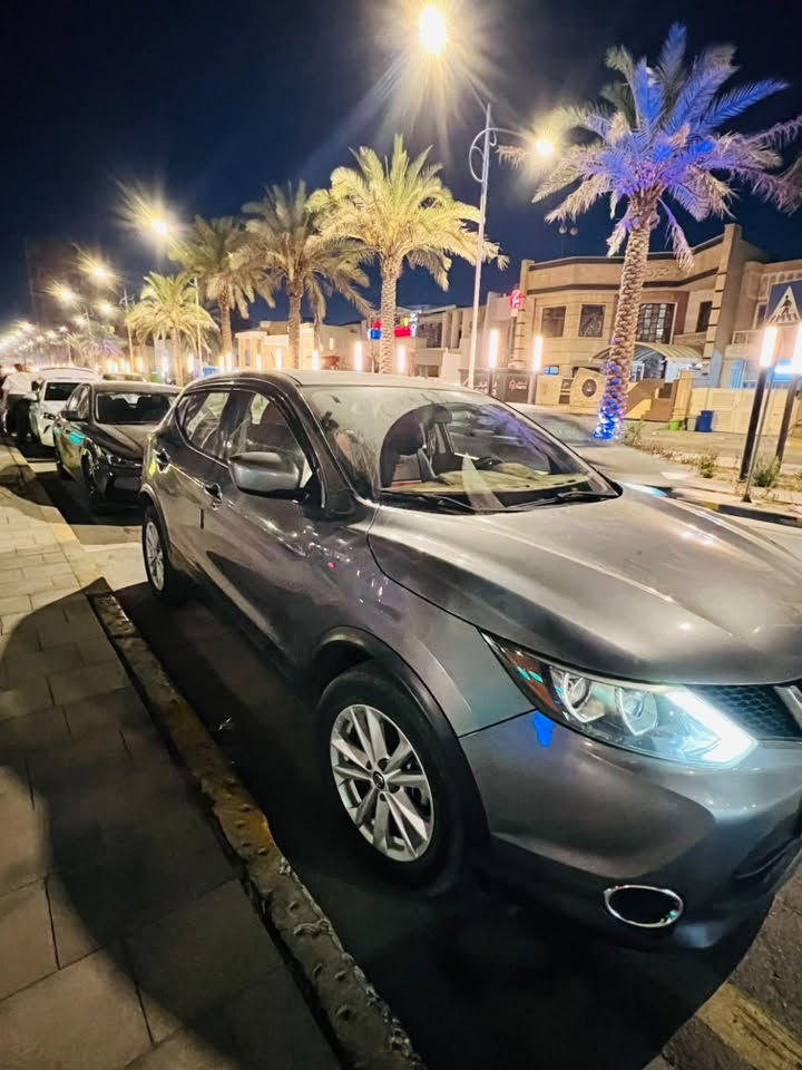 سلام عليكم
🚘 نيسان روج سبورت 2017 للبيع

✨ سيارة جاهزة من كلشي، ربع متصرف عليها وبحالة ممتازة.

🔹 تحكمات جهتين
🔹 شاشة + كاميرا خلفية
🔹 قطعتين تبريد
🔹 LED أمامي وخلفي
🔹 لايت زينون
🔹 رقم أربيل باسمنا
📍 بغداد – حي الجامعة

💰 السعر: 15000$
💵 بيها مجال بسيط للجادين

📞 ***********

المعاينة والفحص للجادين.
