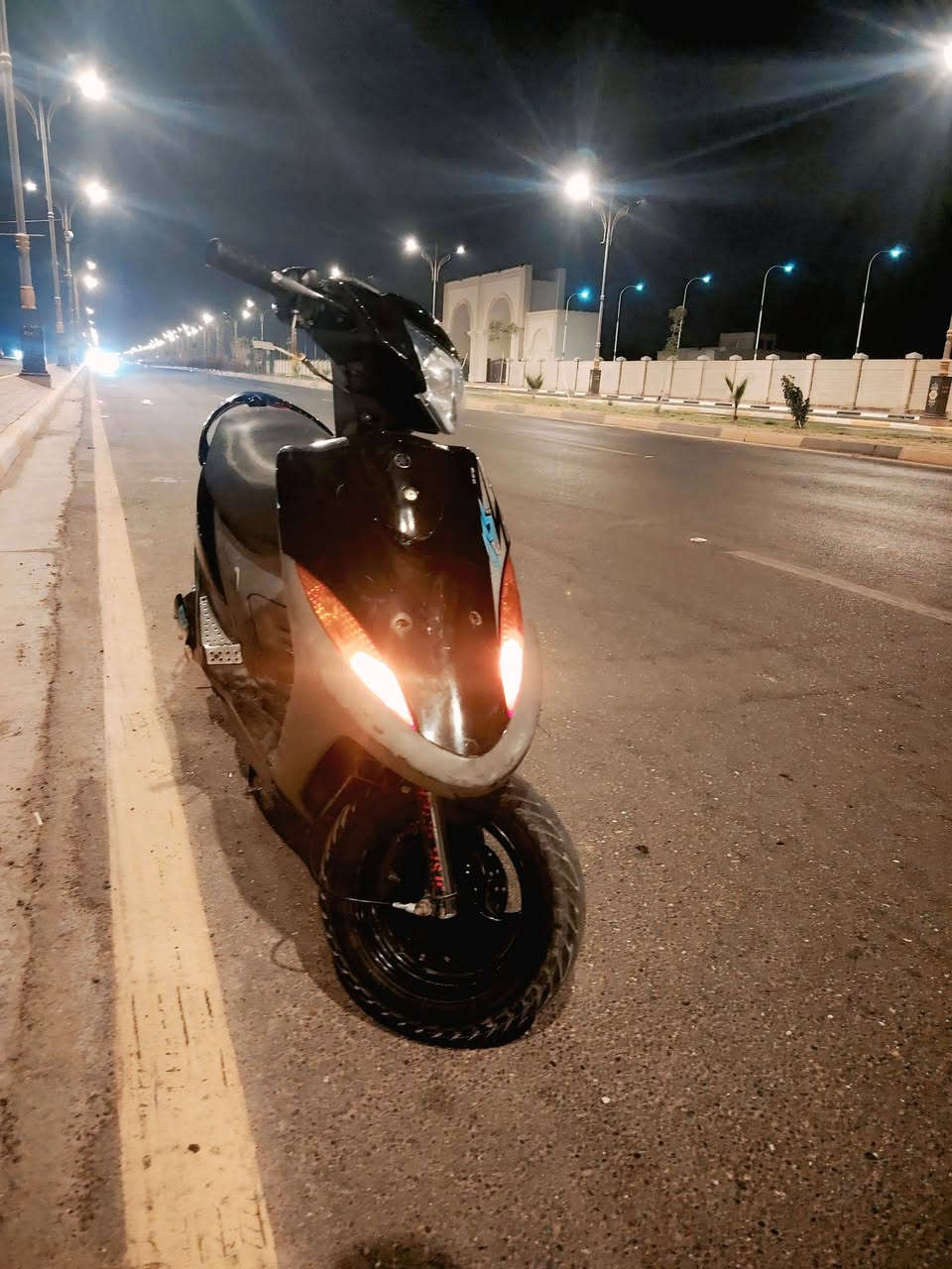 السلام عليكم عدله للبيع مكفوله السعر ٨٥٠ وبيهة مجال مكان كربلاء حي النصر رقم ***********
