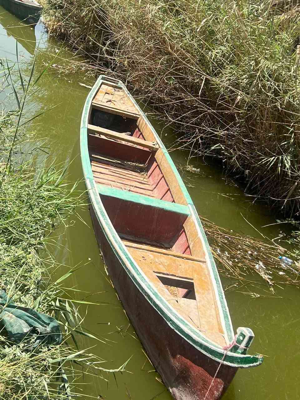بلم للبيع الطول 14 العنوان البصره كرمه علي أنه مكلف بنشر واذ رقم راعيه ***********
