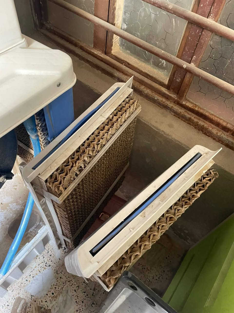 مبردة جديدة شهرين اقل مستخدمه لبيع 300/
حجم جبير ونوعية زينه على فحص

