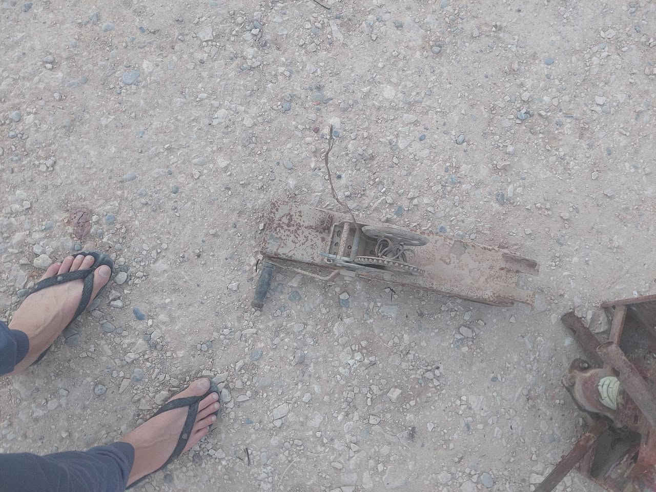 السلام عليكم أغراض قلاب بدفورت للبيع ونج مع جك عدد اثنين و رافعه مال اسبير اسكانيا  عدد اثنين
السلام عليكم أغراض قلاب بدفورت للبيع ونج مع جك عدد اثنين و رافعه مال اسبير اسكانيا  عدد اثنين 
رقم الهاتف ***********
***********
