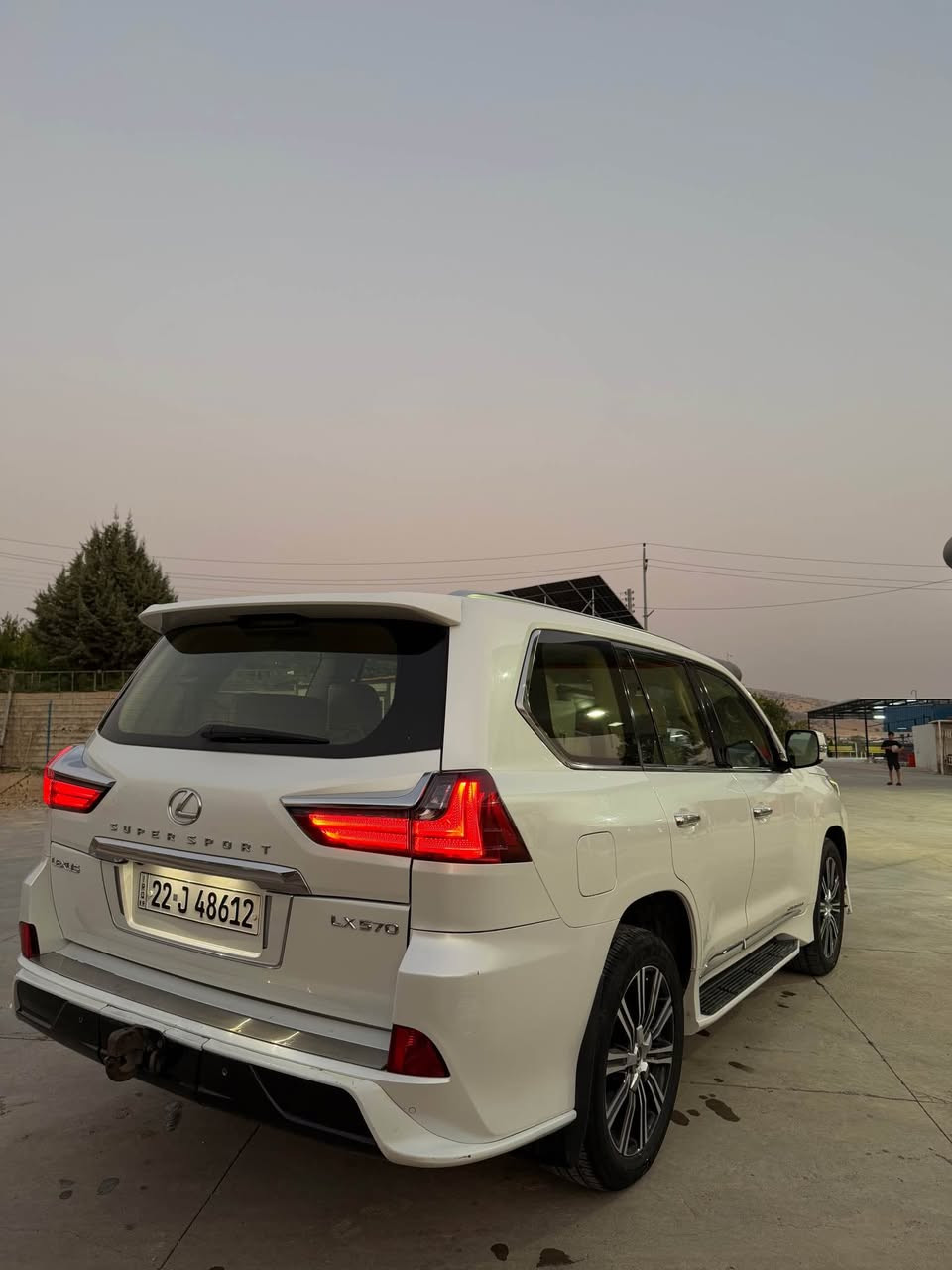 Lexus LX570 (Super Sport)
2018 
75,000 رۆیشتووە
بێ سبوخ
سعر (7) دەفتەر و مەجال
رەقەم تەلەفۆن
*********** أربيل, العراق
