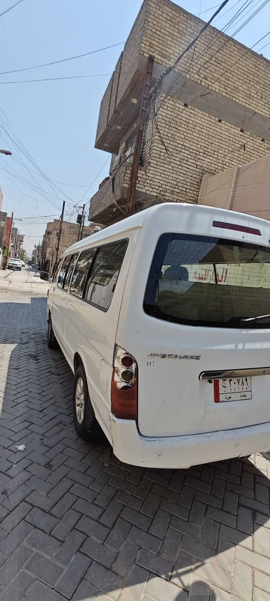 السلام عليكم للبيع جنبي H1 مديل 14 سياره نضيفه استخدام شخصي  كير مكينه خير من الله تبريد يحتاجله بس غاز.  سياره حره بسمي غير مطلوبه 
السعر 85وبيهه مجال 
للاستفسار /***********
مكان السياره بغداد مدينه الصدر
