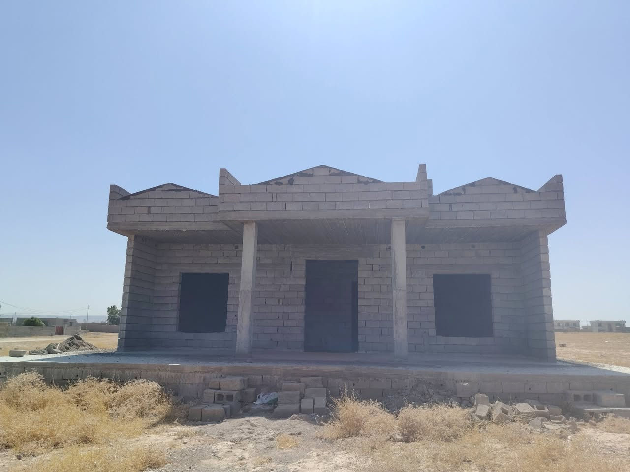 اسلام عليكم 
بناء اي شغل عندك نشتغل  حفر منهولات  تعديل بيوت درز خارج داخل شغل درجه اولى  تفليش بيوت صطح و ارضيه   تفليش حايط شرط بلوه ما تنكسر معا تصفيط.
 حفر ربط مي  من البوري لل طرمه  
الاستفسار على الرقم 
***********
