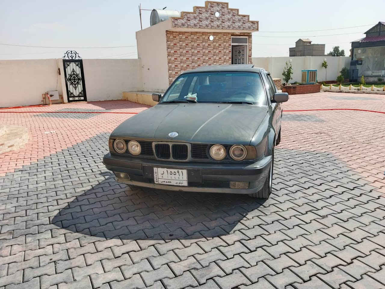 بي ام 525
محرك مسكر المرغوب 
كير محرك شرط 
تبريد ثلج 
فتحت سقف 
برده خلفيه 
داخل جلد 
صدر تواير جديد 
رقم نينوى مشروع وطني 
سنويه ل 30 شرط التحول والوكالة 
السعر 44 وبيها مجال ويرهم مده 3 اشهر ومع كافه الضمانات 
***********
