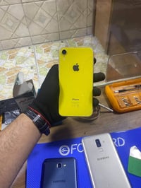 آيفون اكس آر مبدل شاشة ذاكرة ٦٤  ومبدل بطارية ومفتوح تخطي بشبكة   آيفو...