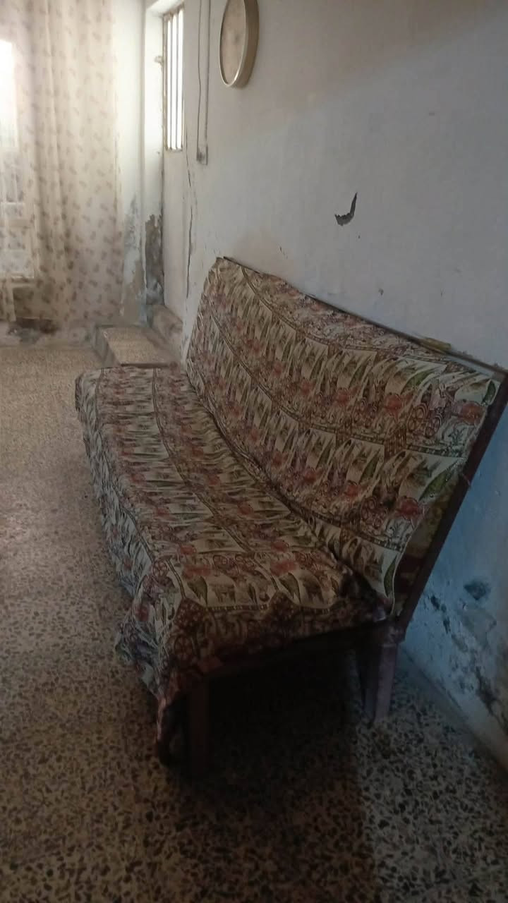 اغراض بيت للبيع لمعرفه الاسعار وباقي تفاصيل اتصل على الرقم ***********
