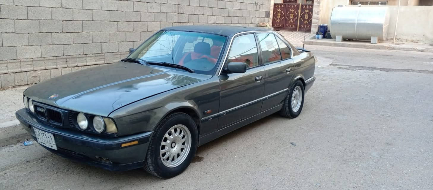 *********** بيئم 525 فول رقم بغداد بأسمنة بيهة شوية ملاحضات السعر 32 وبيها مجال حك الجية انامكلف بل نشرخابروصاحب الرقم الي بل نشر*********** حجي علاء
