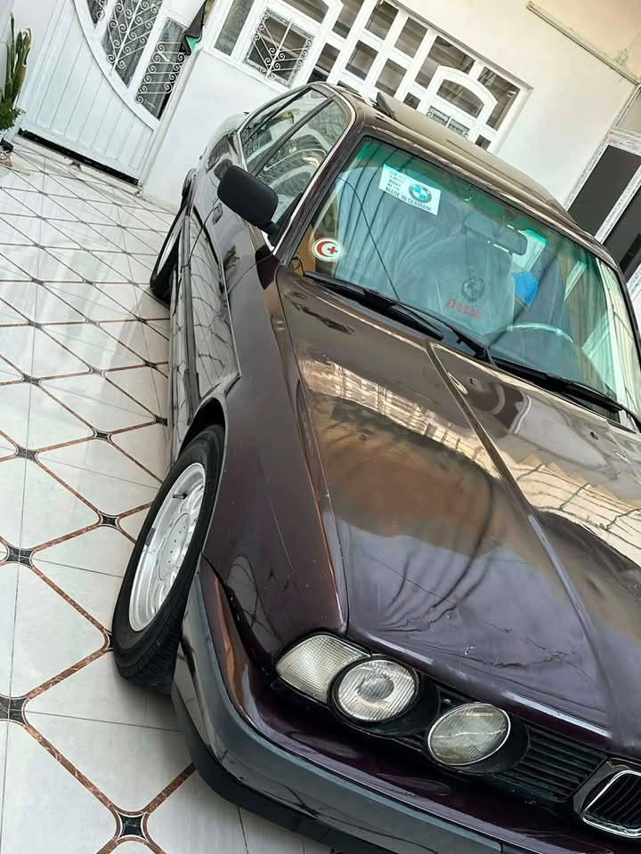 اسعد الله اوقاتكم بالف متابعينا الكرام    BMW  كير اوتوماتيك موديل 1991 محرك 6 سلندر حجم  525  محرك كير عالشرط رقم دهوك والهزة  جديدة  سيارة جديدة بمعنى الكلمة  كهربائياته كله شغالة  سعرة  57 ورقة بي مجال بسيط للشراي مال حك جية تيجي يمي عين غطة عين افراش اخدمك شراي يخابرني بيك خير اوتدلل ***********
