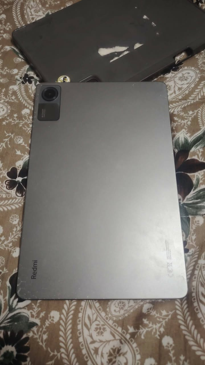 للبيع تابلت شاومي Redmi Pad SE (أخو الجديد - نظيف جداً)
المواصفات:
• ​الذاكرة: 256 
• ​الشاشة: 11 انش 90 فريم
• ​البطارية: 8000 مللي أمبير تطول عندك أيام 
• ​الصوت: 4 سماعات ستيريو محيطية بصوت عالي وواضح.
​الملحقات:
الجهاز كامل الغراض، يجي وياه الكارتونة، الشاحنة، وكفر حماية متين. 
​السعر: 145 ألف دينار (وبي مجال للشراي ).
العنوان: السماوة حي الصدر 📍
للتواصل *********** 
ماسنجر محظور ⚠️

نص مكتوب في الصور:
- HONOR X9b
- 108MP Ultra-Sensing Camera
- 18:38 1402/08/30
- Xiaomi HyperOS 1.0.7.0.UMUMIXM تحديث اسم الجهاز Redmi Pad SE التخزين 94.2 ج.ب / 256 ج.ب إصدار نظام التشغيل 1.0.7.0.UMUMIXM إصدار Android 14 UKQ1.231003.002 تحديث أمان نظام Android 2024-11-01 المواصفات والمعلومات التفصيلية النسخ الاحتياطي والاستعادة إعادة ضبط إعدادات المصنع الشهادة