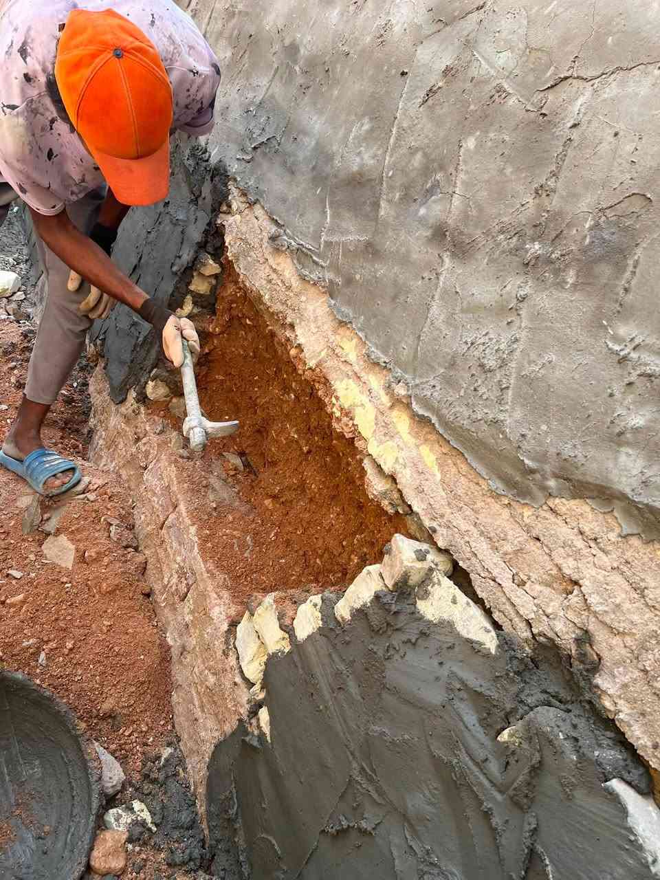 🏠تفليش وترميم وبناءالمنازل * بأعلى درجات الأمان والدقة: في كافه انحاء النجف الاشرف للاستفسار ***********

*​سرعة في التنفيذ: إنجاز العمل ضمن الوقت المتفق عليه دون تأخير.

🏗​معدات وكادر متخصص: استخدام أدوات حديثة لضمان سلامة المباني المجاورة.

​تنظيف ونقل الانقاض: تسليم الموقع نظيفاً وجاهزاً للبناء 💯
