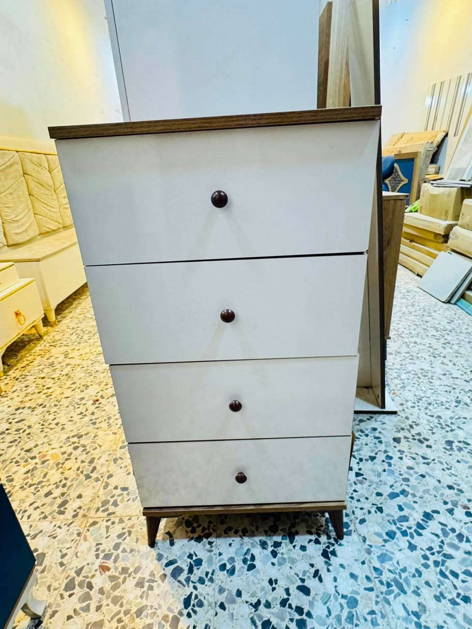 غرفه تركيه للبيع غرفه نوم تركيه 7قطع نظيفه كلش وحلوه سعر 365 مكانها نجف شراي خاص او واتساب 
***********
