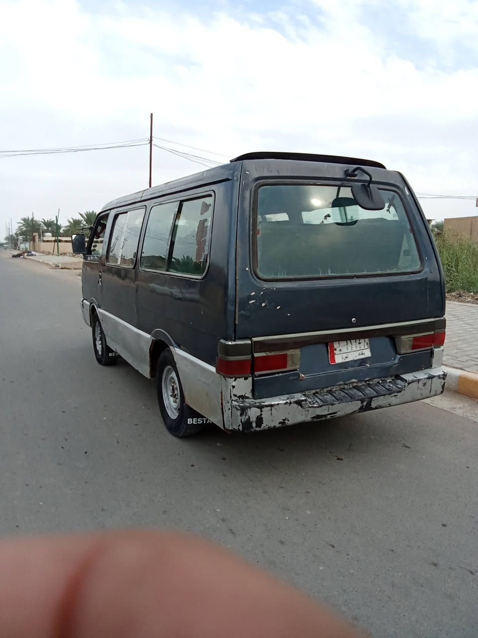 السلام عليكم كيا بستا للبيع موديل 1994 
سنوية ل 27 بس راعيها مااندله مضيع عنوانه ابيعلك اتكفلك سرقه وعشاير سيارة كير اكسل خير من الله المحرك بي جديد بس نسمت بخار لاتنقيص ولاشي يخبل 
مشط شغال باور موجود ونقص بي فقط بوري وكله كامل 
كهربائيات كلها شغالات مناقصها أي شي 
سيارة خير من الله تاخذها كبل لشارع مال شغل لاتوكفك ولاشي السعر 22 وبيها مجال ***********واتساب واتصال مكان التاجي
