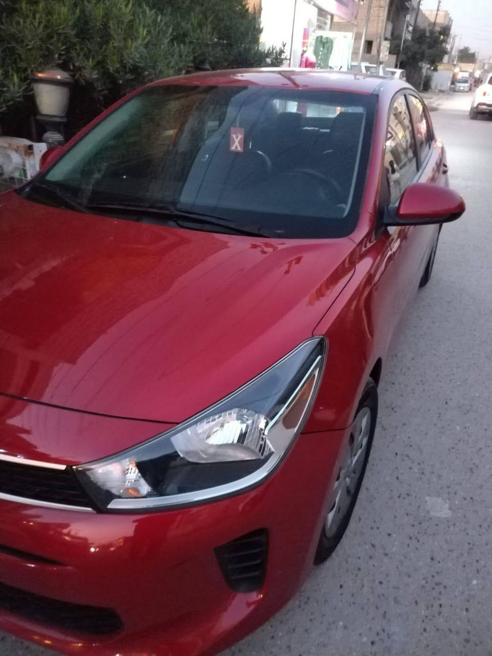 عندي ريو حمرة بغداد موديل ٢٠٢٠ سنويه باسمي بعد كم شهر تصير حره للبيع ٩٠ ورقه اوبيه مجال ***********
