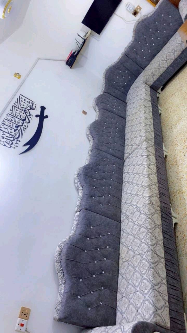 تخم عشر مقاعد ست قطع للبيع مكفول من اي شك او كسر نضيف
بسعر ٢٥٠ الف نهايته