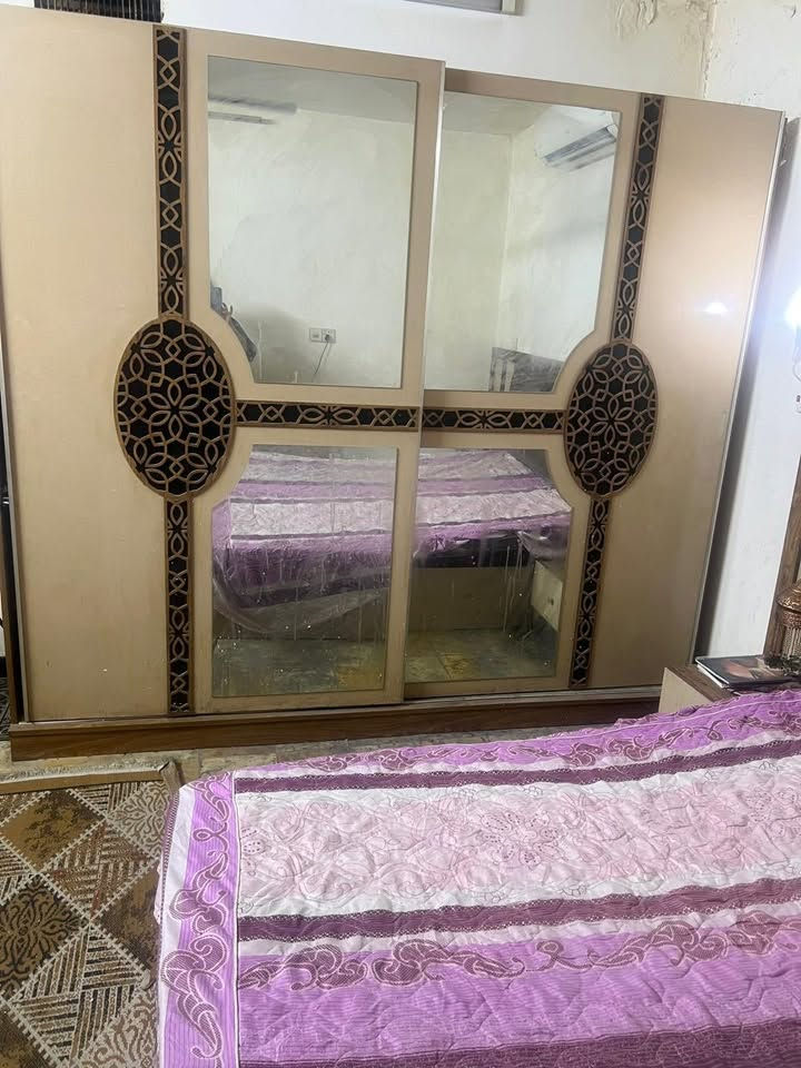 السلام عليكم
اغراض بيت للبيع بسعر مناسب جدا  اريد افلش البيت وداصفي ب الغراض واكو هواي غراض ممصورهن   مكاني بغداد حي العدل    عندي بيبان صاج والمنيوم. 

*********** ام رضى
