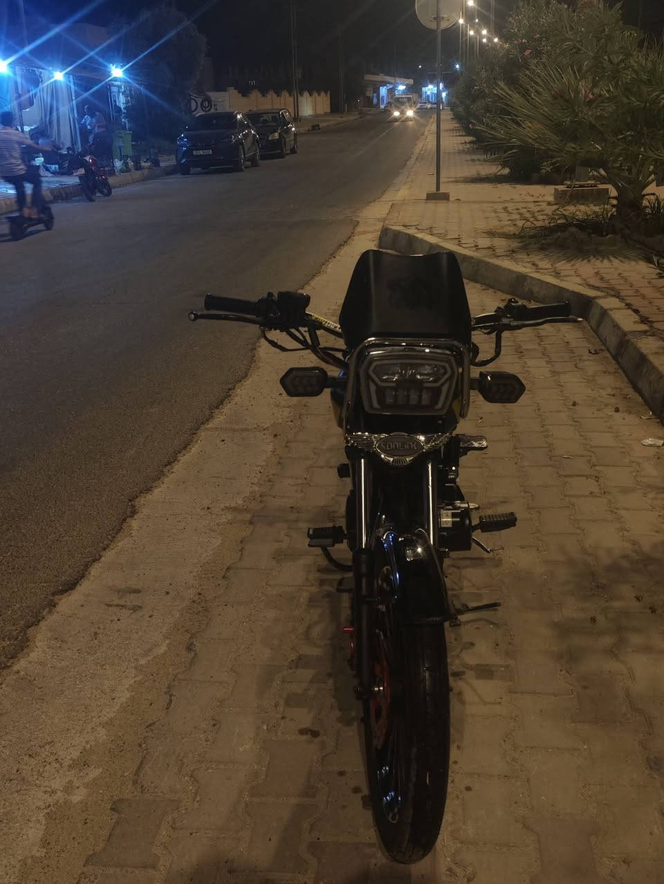 سلام عليكم 
سونك للبيع      محرك 150.     موديل 25.  بعده جديد 

ماشي 3تلف وطفت شاشه بل جديد  مابي اي نقص تايرات بلاديه
صالنصه رياضي كاربون. عقل رياضي لاصلي  سترين رياضي 

السعر 750قفل.   عنوان رأوه    الاستفسار ***********

