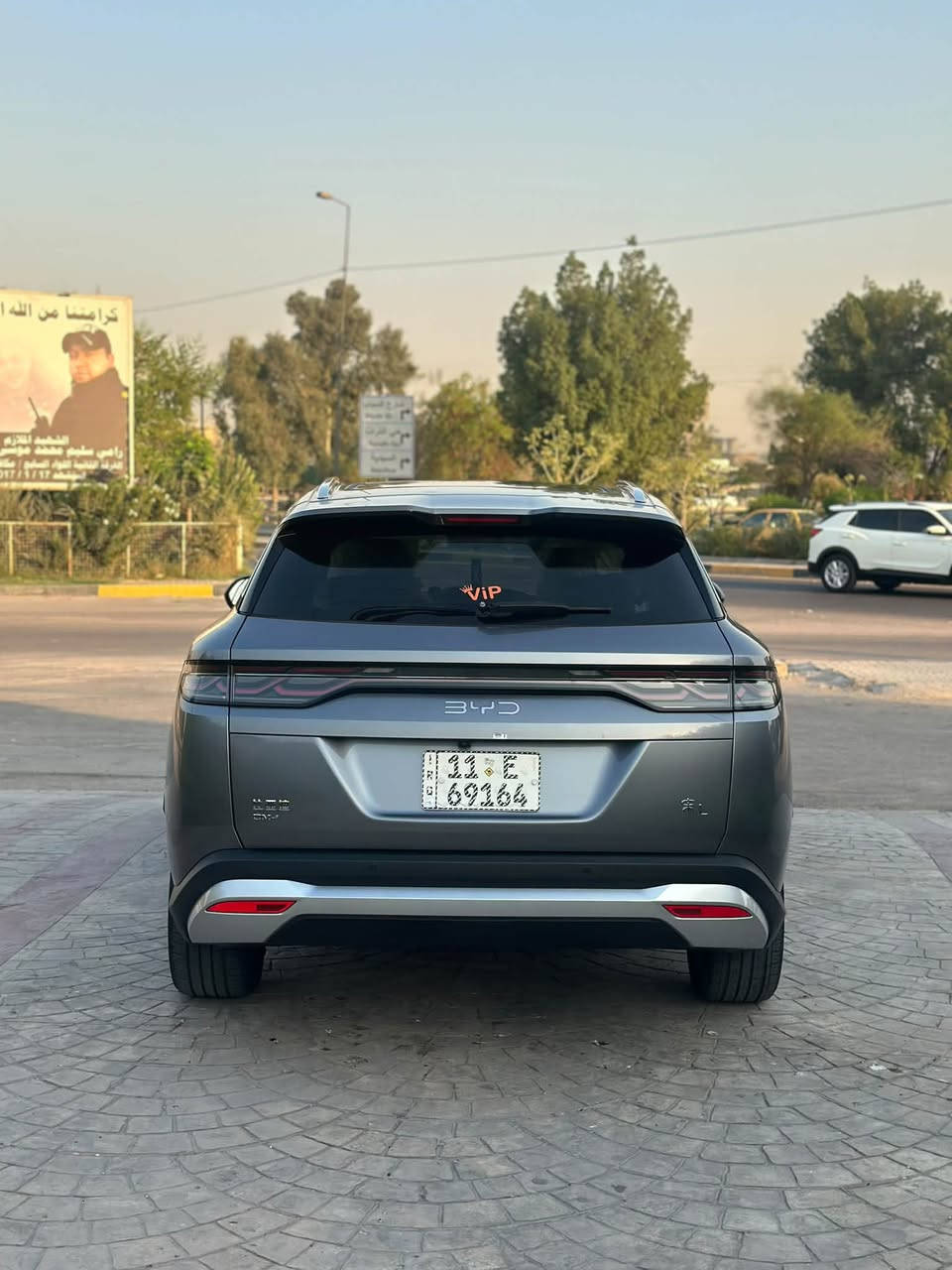 السلام عليكم
للبيع BYD  سونك L 
 موديل 2025
 السياره ماشية 16الف كيلو 

فول مواصفات/  عده  الشحن الاسلكي 

كرسي كهرباء
 .. شاشه كبيره
كاميرا دواره
.. بنوراما
 .. 5 كامرات 
.. صندوق كهرباء 
.. مواصفاتها معروفة وغنية عن التعريف

السعر(32،500،000) دينار عراقي 

 مكان السياره بغداد/ البياع/ حي الرساله 2
رقم التواصل ***********
✅ملاحظة السيارة بيها بارد على كد شبر بخشم البنيد✅
