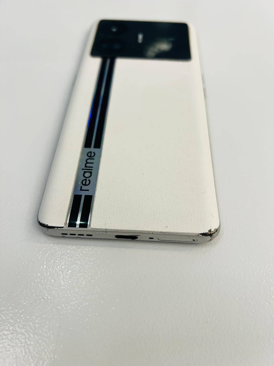 ريلمي GT Neo 5 SE • ١تيرا/٢٨جيجا • شاشة خطوط