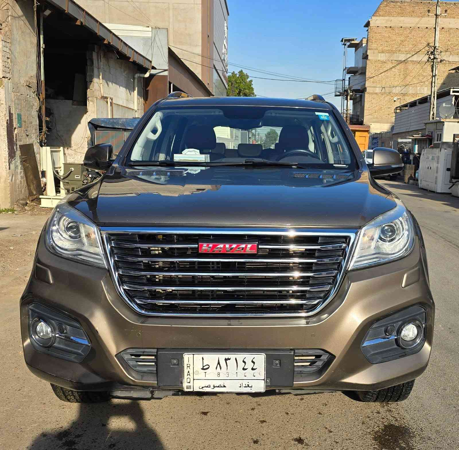 هاڤال H9 للبيع او المراوس
فورويل 4WD
موديل2019
رقم بغداد السيارة ماشية 145 الف
مكفولة من كلشي بدون اي ضربة او حادث او صبغ فقط شخوط بسيطة بسبب السيارة بالشارع
تشغيل بصمة
كير محرك حدادية ودواخل كلها ابوضع الشركة 
محرك 2000 توربو 
كير ZF ألماني 8 سرعات
وضعيات سياقة متعددة (اوتو - اقتصادي - رياضي - ثلج - رمال - وحل)
مقاعد جلد وكهربائية للسايق والراكب
مقعد السائق ذاكرة
تدفئة للمقاعد الامامية و الخلفية
7 راكب
بانوراما 
حساسات امامية وخلفية 
بخاخ لايت
اوتو ستوب
سايد بريك بصمه
مري شفط
مصابيح LED
بلوجكترات LED
تحكمات ستيرن ، شفتات ، كروز سرعة
 تدفئة بالستيرن
3قطع تبريد
إغلاق الأبواب والجامات وفتحة البانوراما عن بعد
نظام تغيير حجم الصوت مع سرعة السيارة
السعر 145 و بيه مجال
***********
***********
مكانها بغداد السيدية
