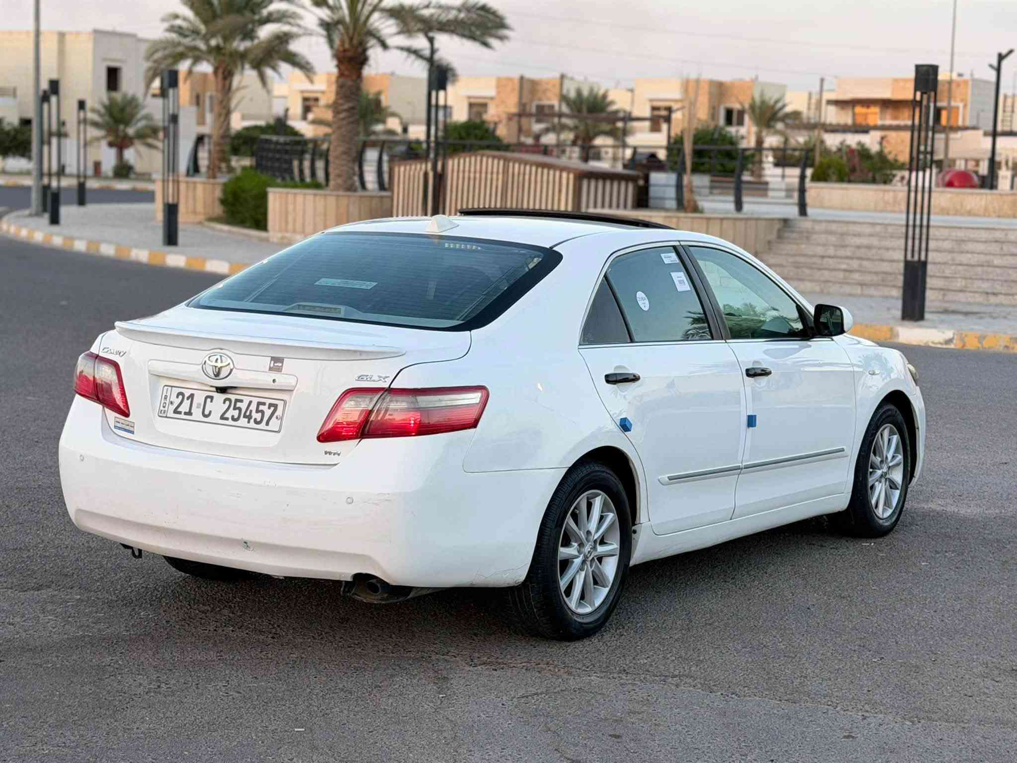 "يالله السلام عليكم....
نقد فقط اعتذر ع الاقساط والوعده والمرواس 
بسعر مناسب 99$ وبيها مجال بسيط تيوتا كامري وارد خليجي الموديل 2007 الون ابيض ثلجي مكينه 2400VVTشرط لاصرف لاصوت لابخار كير بدون فتح بدون اي عيب مكانين صبغ كارت 
 بدون اي دواخل والباقي مكفول سياره جديده واحلا من الصور مواصفات GLXفول 1-1
داخل عسلي 
كشن كهرباء
قطعتين تبريد 
ارضيه جلد 
صااج ملكي 
تحكم ستيرن جهتين 
مثبت سرعه 
اواكس 
4دسك 
برده خلفيه 
حساس امامي خلفي
اشاره بالمري
ويل كب كروم 
اي بي اس 
شاشه ايباد 
كامره خلفيه 
كير/محرك/صدر/تخم تاير/تخم ويل كب/تبريد/تدفئه/كهربائيات/باتري/دوشمه/منضومه زنون -كله جديد وبالشرط 
رقم سليمانيه (21)انكليزي الجديد سنويه جديده شرط التحويل والغرامات عنوان السياره صلاح الدين-تكريت الخاص مغلق للاستفسار:*********** -***********
