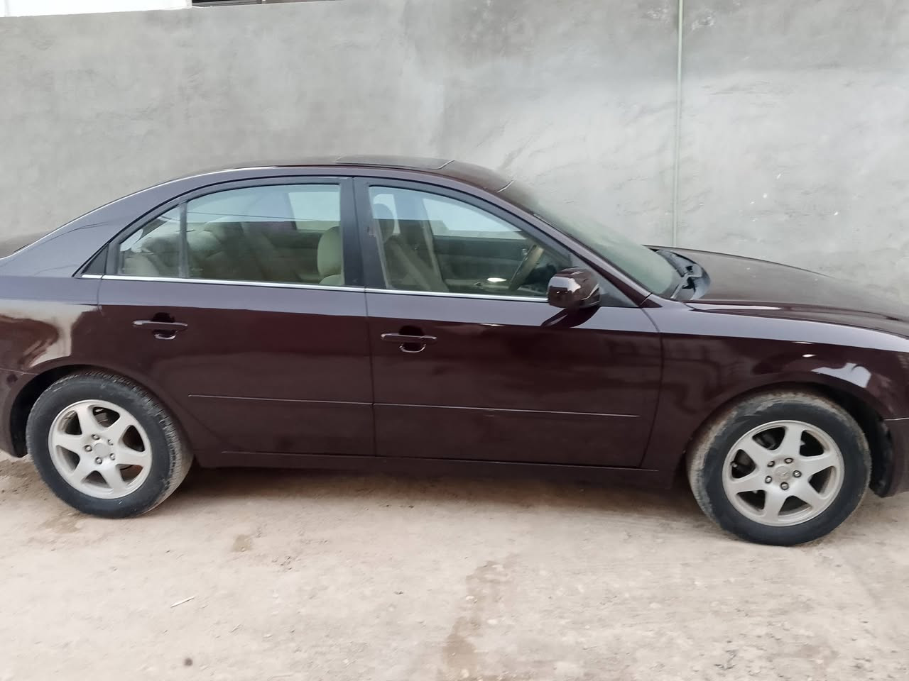 سلام عليكم سوناتا موديل 2006 وارد امريكي حادثها البنيد وجاملغ
بدون شواصي مكينه 2400 جديده تبريد ثلج هس توني مسويه  ومكينه وكير وحداديه وتخم تأير ولكم سياره مصبوغة عام لجماليه سلايت رقم بغداد تحويل ثاني يوم شرط العنوان بغداد البياع قرب مدينه العاب السيديه السعر 83 ورقه رقم الهاتف ***********
