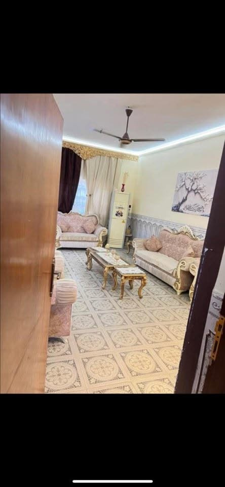 بيت للبيع منطقة الراشدية حي القدس فرع مدرسة بنت الهدى140متر طابقين  طابو ملك صرف  4غرف نوم وصاله و2 حولي خدمات عدد2  سعر155 بي مجال  للاتصال *********** او واتساب
