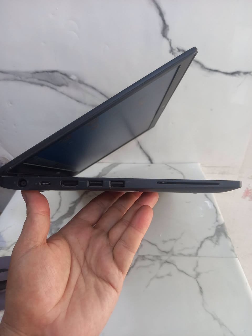 لابتوب دل 7480 dell
المعالج كور اي 5 الجيل 6
الهارد    256 ssd 
الرام 8.  ddr4 
كارت الشاشة  4  شير 
حجم الشاشة  14 
الشاحنة اصلية 
يحتوي على منفذ تايب سي للشحن او نقل البيانات
نظام التشغيل ويندوز 10 عربي انكليزي 
الملحقات شاحنة وجنطة 
السعر  190
***********
***********
يوجد توصيل

متوفر 
تتوفر مجموعة لابتوبات بأسعار مناسبة ومواصفات

نص مكتوب في الصور:
- About Your PC is monitored and protected. See details in Windows Security Device specifications Device name DESKTOP-T5RT2CS Processor Intel(R) Core(TM) i5-6300U CPU @ 2.40GHz 2.50 GHz Installed RAM 8.00 GB (7.89 GB usable) Device ID 1D609802-1144-414D-BE41-87BAACCF46AB Product ID 00330-51182-94916-AAOEM System type 64-bit operating system, x64-based processor Pen and touch No pen or touch input is available for this display Copy Rename this PC
- Task Manager File Options View Processes Performance App history Startup Users Details Services Short CPU 1% 1.24 GHz Memory 2.0/7.9 GB (25%) Disk 0 (C: D:) SSD 1% Wi-Fi Wi-Fi S: 0 R: 0 Kbps GPU 0 Intel(R) HD Graphics 520 0% CPU Intel(R) Core(TM) i5-6300U CPU @ 2.40GHz % Utilization 100% 60 seconds 0 Utilization 1% Speed 1.24 GHz Base speed: 2.50 GHz Sockets: 1 Cores: 2 Processes 154 Threads 1511 Handles 53742 Logical processors: 4 Virtualization: Enabled Up time L1 cache: 128 KB 0:00:52:44 L2 cache: 512 KB L3 cache: 3.0 MB Fewer details Open Resource Monitor ENG
- Task Manager File Options View Processes Performance App history Startup Users Details Services CPU 3% 1.13 GHz Memory 2.0/7.9 GB (25%) Disk 0 (C: D:) SSD 2% Wi-Fi Wi-Fi S: 8.0 R: 88.0 Kbps GPU 0 Intel(R) HD Graphics 520 0% Disk 0 (C: D:) SAMSUNG MZVLW256HEHP-000L7 Active time 100% 60 seconds Disk transfer rate 0 100 KB/s 60 seconds 0 Active time 2% Average response time 5.1 ms Read speed 36.2 KB/s Write speed 185 KB/s Capacity: 239 GB Formatted: 239 GB System disk: Yes Page file: Yes Type: SSD Fewer details Open Resource Monitor here to search ENG 1:21 AM 9/22/2026
- Task Manager File Options View Processes Performance App history Startup Users Details Services GPU Intel(R) HD Graphics 520 CPU 1% 0.93 GHz Memory 2.0/7.9 GB (25%) Disk 0 (C: D:) SSD 0% Wi-Fi Wi-Fi S: 0 R: 0 Kbps GPU 0 Intel(R) HD Graphics 52 1% 3D 1% Copy 0% Video Decode 0% Video Processing 0% Shared GPU memory usage 3.9 GB Utilization 1% GPU Memory 0.1/3.9 GB Shared GPU memory 0.1/3.9 GB Driver version: 30.0.101.1338 Driver date: 1/20/2022 DirectX version: 12 (FL 12.1) Physical location: PCI bus 0, d... Fewer details Open Resource Monitor Type here to search 1:22 AM 9/22/2026