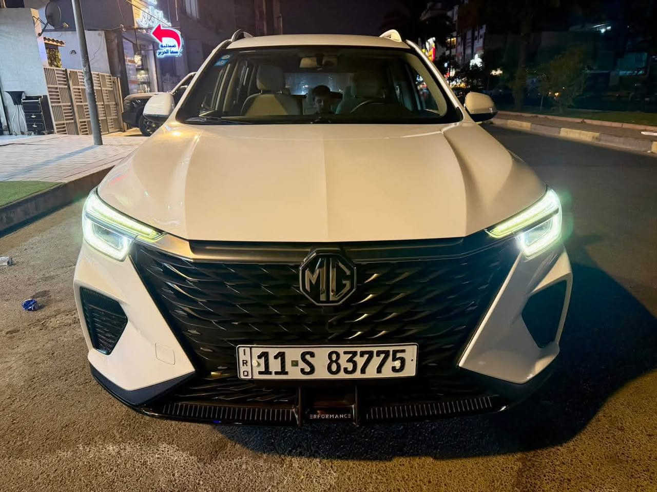 أم جي RX5 خليجية بانوراما ضمان شركة 2023
‎الرجاء قرائة المنشور اسفل الاعلان قبل الاتصال 👇🏻👇🏻
السعر : 13.500$ = 135 ورقة وبي مجال بسيط للعملة
:
ماشية السيارة 39.000 KM 
محرك 1500 تيربو / 4 سلندر 
بانوراما / بصمة / شاشة ابل كاربلي / اطارات قياس 18
حساسات خلفية / كامرة خلفية / لايتات لد / الخ .....
:
السيارة بيهة ملاحضات بالكشر موضح بالصور 
( ملخص السونار ) 
باب السائق جزء منه بي صبغ / والي خلف السائق
تعديل بارد / وهل شي موضح بالسونار  والصور مأشر
:
الكير والمحرك كفالة من اي عطل الحمد لله 
صيانه كاملة بالشركة من الزيرو لحد الان وبعدهة
تحت الضمان لغاية 2028 
:
رقم بغداد تحويل ثاني يوم الي جاد بالشراء يتصل مباشر
المهندس علي *********** / بغداد / شارع فلسطين
