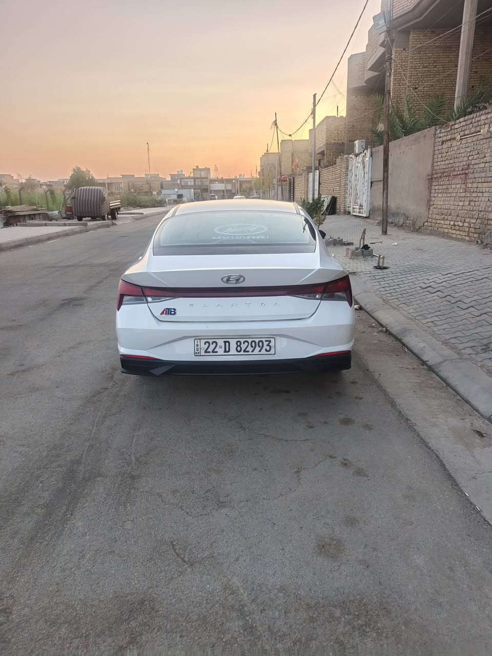 سلام عليكم سياره النترا موديل ٢٣ 
رقم شمالي بسمي خليجي شركه ساز
سياره موصفاتها فتحه حساساس 
كفاله عامه من كلشي 
ماشيه ١١٤
سعر ١٦٥ وبيها مجال 
عنوان كوت 
رقم هاتف ***********
