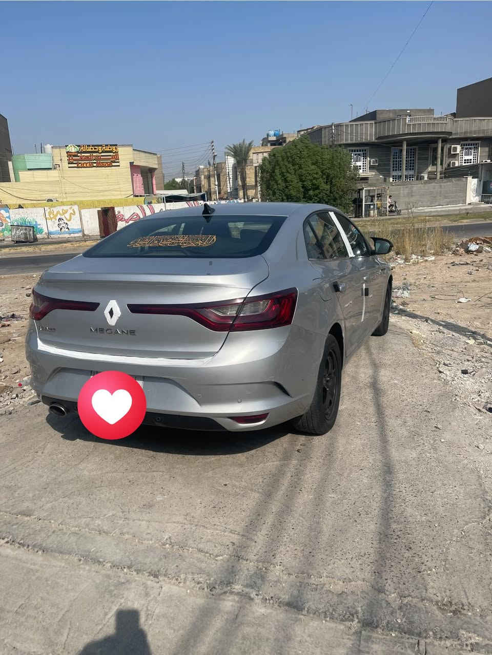 رينو ميكان 2021 
سياره نضيفه كلش ومداريه دهن وبانزين شهر بدل سياره مامتعبه ابد بسس بيه طختين بدايه بنيد وجاملغ الخلي دوار يم تاير فقط 
سياره جاهزه من كلشي داخله مدوشمه جلد
سعر90وبيه مجال
بغداد
رقم ***********
