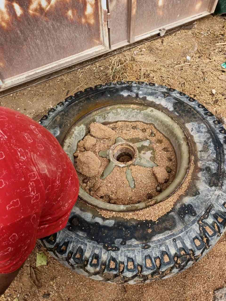 قطع غيار سيارات • للبيع