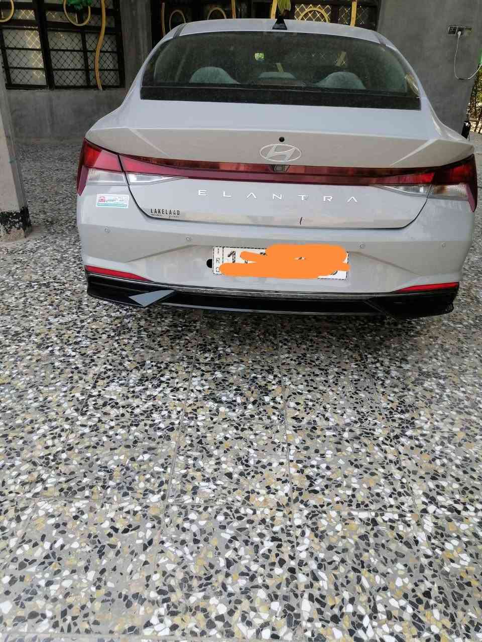 سلام عليكم..
النترا مديل ٢٤ رقم بغداد بسمي فول مواصفات بصمة. فتحة. رادار حساساسات. تحكمات.. وبعد مواصفات معروفة حادثها بسيط بدون دواخل بدون ايرباك نص جاملغ خلفي وباب اجه مرشوش كلير فقط.. كير ومكينة وتبريد وحدادية كله مكفول وجديد عل وضع شركة. السعر  (155)  وبيها مجال مكانها كربلاء للتواصل *********** كربلاء, العراق
