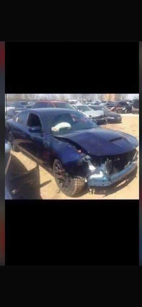 جارجر SRT  اصل 

 فج بريك لجبير 

لاضافات 

ويل نجمه

لحيه اماميه + دوس + سبايدر + كفر مري +دفيوزر 

 لد اوركل متغير

برجمه +تفريغ مصطفى ايكل

slp وصطيات

تبديل مراوح + راديترات + مازدات + كمبريسر صالهن شهر

برمجه سيفتي

ولف حماوه

ماشيه 80الف ميل

حادث سياره بنيد وصور سونار ولحادث كدامك 

 مكان سياره بعقوبه 

رقم للتواصل ***********
